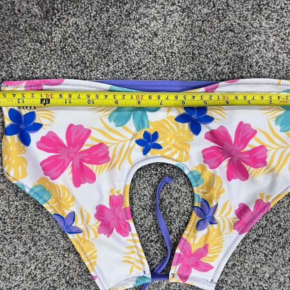 NWT! Maui And Saints Two Piece White Lilac Floral Swimsuit Size L - Picture 8 of 8